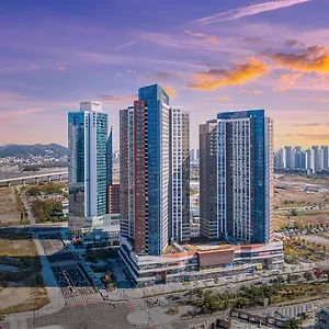 Urbanstay Songdo Moonlight Park Inchon